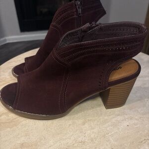 Women's Burgundy Peep-Toe Ankle Boots